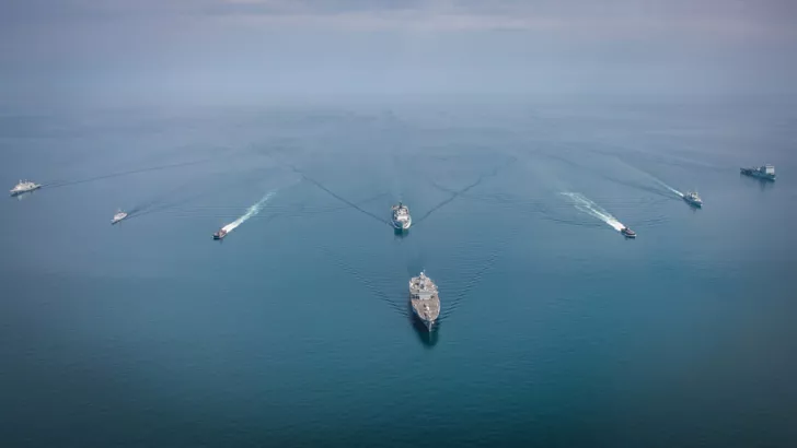 Корабли НАТО не спешат покидать Черное море