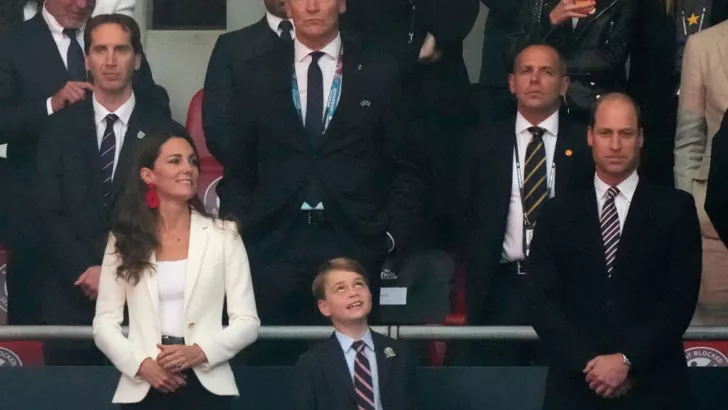 Принц Уильям, Кейт Миддлтон и принц Джордж на финале Евро-2020