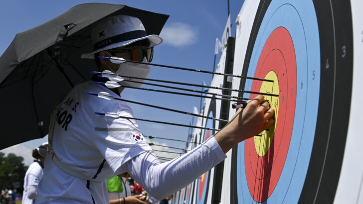 Олимпиада-2020 в Токио. Предварительные соревнования лучниц | Фото: Reuters