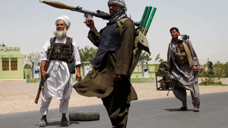 Колишні моджахеди підтримують афганські сили в боротьбі проти талібів