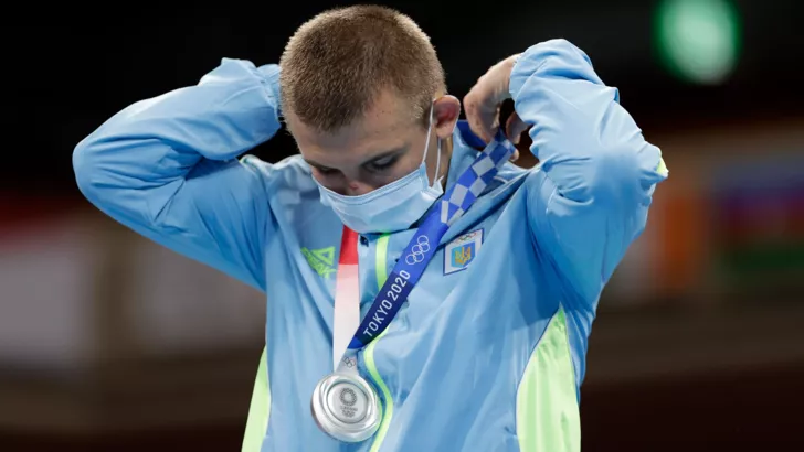 Украинский боксер Хижняк с серебром Игр-2020