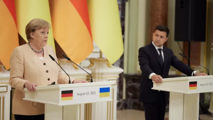 Зеленський і Меркель провели спільну прес-конференцію