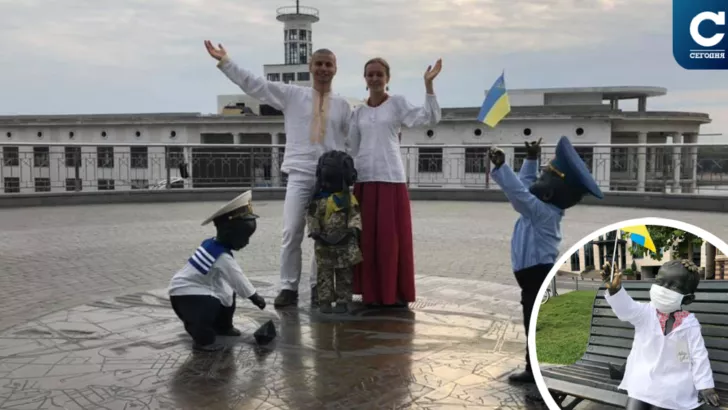 Перевдяганням автор пам'ятника вирішив привітати киян і всю країну з Днем незалежності України / Фото: колаж "Сьогодні"