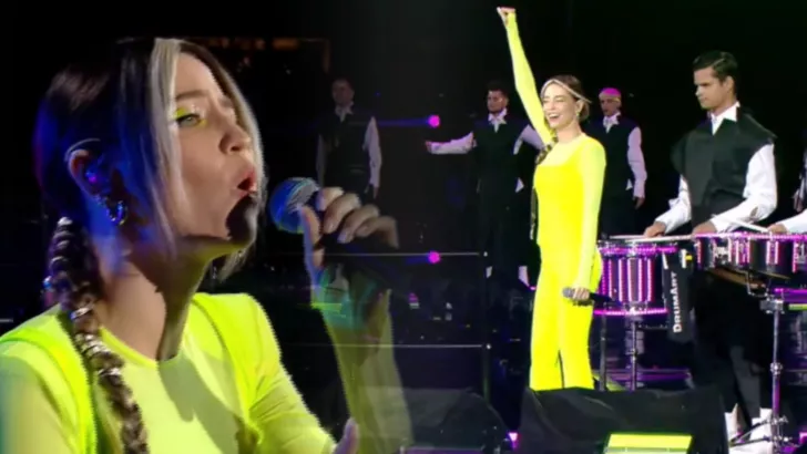 Надя Дорофєєва заспівала народну українську пісню на концерті до Дня Незалежності