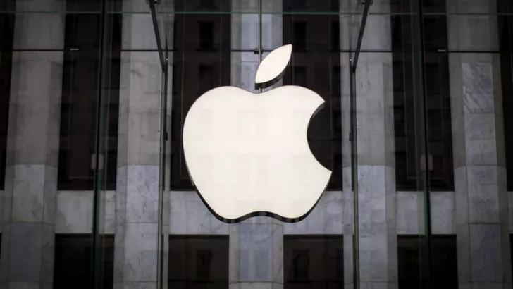 Apple веде розробку революційного iPhone 15