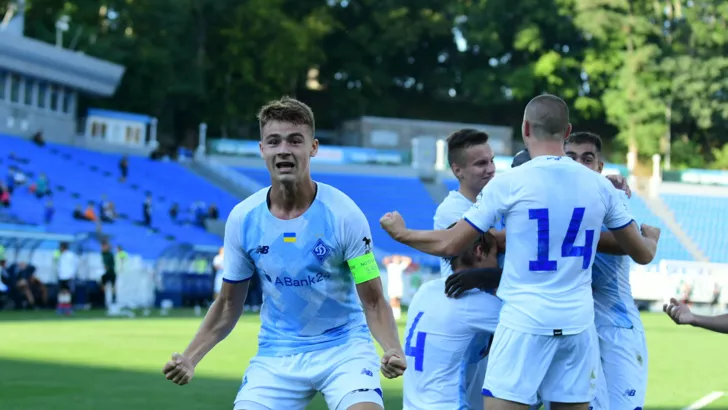 Динамо U-19 разгромило Бенфику в стартовом поединке Юношеской лиги УЕФА