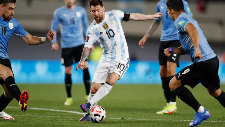 Месси забил юбилейный гол за сборную Аргентины