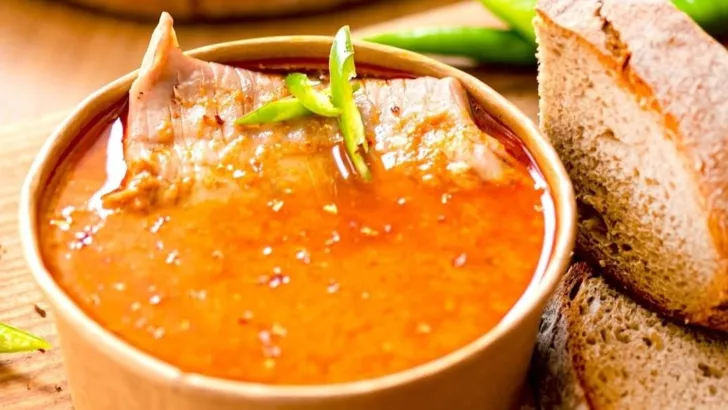 Венгерский рыбный суп "Халасле"