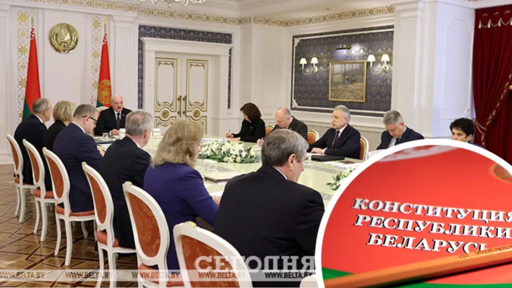 В Венецианскую комиссию Лукашенко обращаться не собирается / Коллаж "Сегодня"
