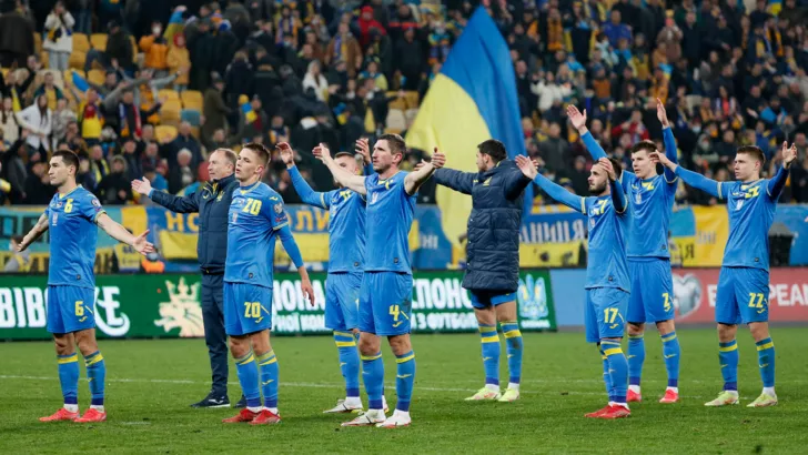 Украина решающий матч проведет с Боснией