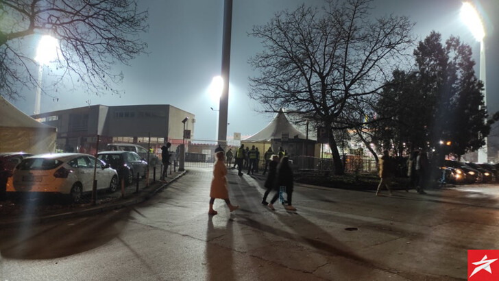 Перед матчем Босния Украина на улицах Зеницы пусто. Фото: sportsport.ba