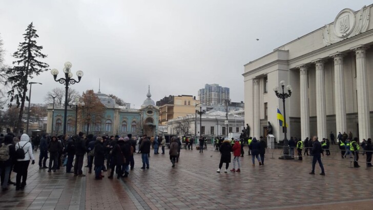 В Киеве снова митинг антивакцинаторов. Фото: Игорь Серов, "Сегодня".