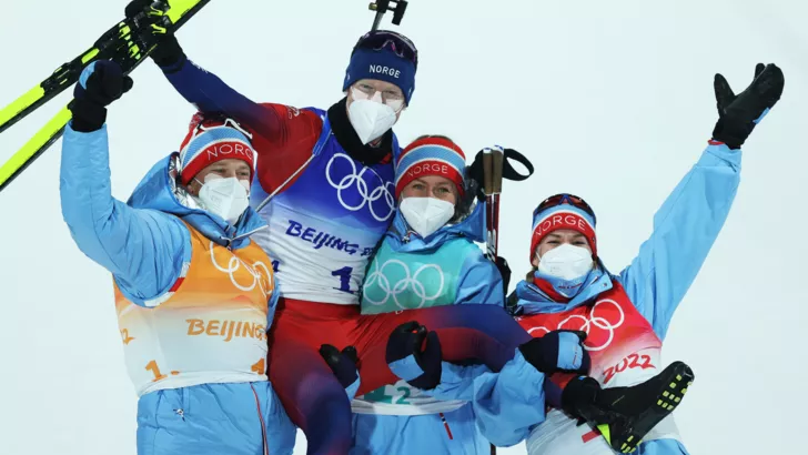 Норвежцы завоевали золотую медаль в смешанной эстафете