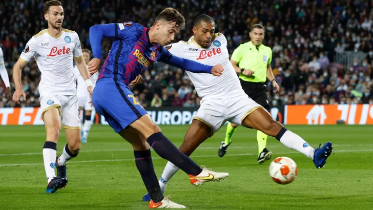 Барселона и Наполи встретились в 1/16 финала Лиги Европы