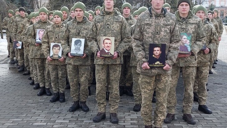 У Харкові вшанували пам'ять Героїв Небесної Сотні. Фото: Анна Бровко, "Сьогодні"