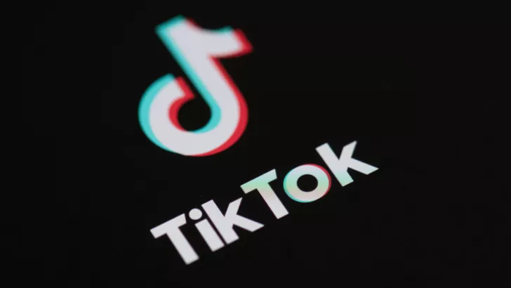 TikTok ограничил свою работу в России