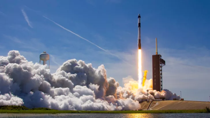 SpaceX запустила в космос туристів