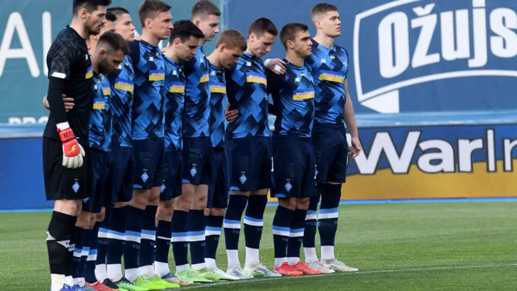Динамо играет в Европе за Украину