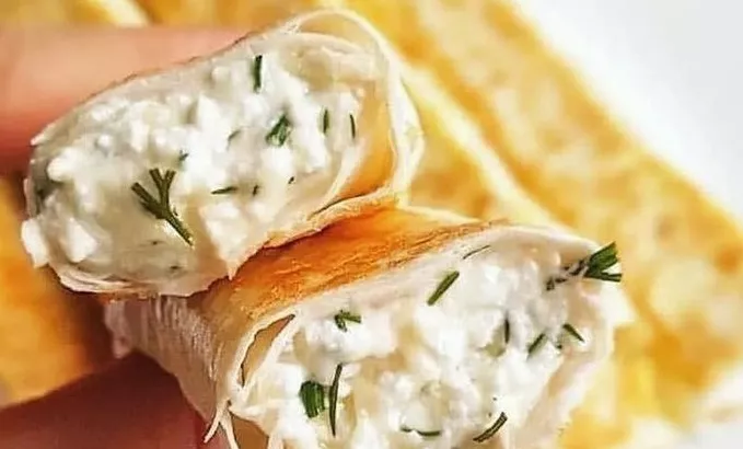 Lavash rolls with egg filling