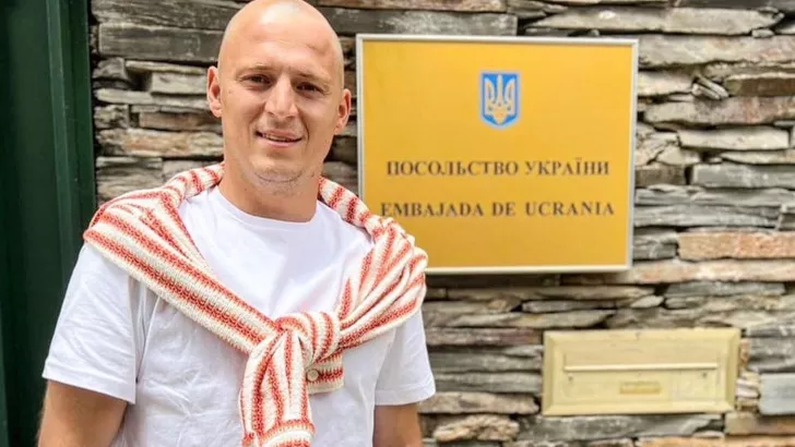 Roman Zozulia decided to help the embassy meet the needs of the armed forces