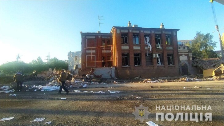 Последствия ракетного удара по Харькову утром 3 июля 2022 | Фото: Нацполиция