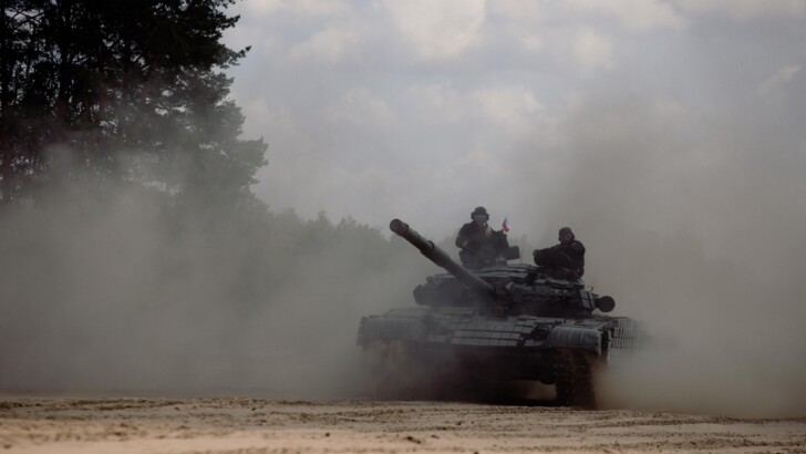 Чехия и Польша помогли Украине танками. Фото: Валерий Залужный
