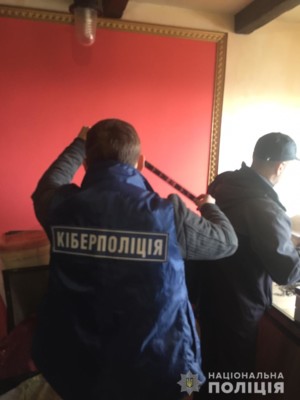 В Киеве полицейские разоблачили организатора детской порностудии | Фото: Нацполиция