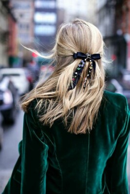 Заколка бантик на светлые волосы: модные идеи | Фото: Pinterest