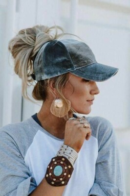 Женская джинсовая кепка на лето | Фото: Pinterest