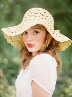 Ажурная шляпа на лето для женщин | Фото: Pinterest