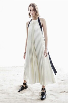 Мода на лето 2019: выбираем платье-плиссе | Фото: Pinterest