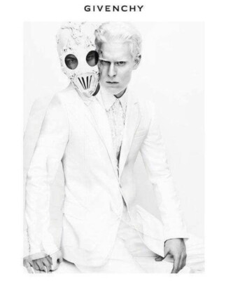 Американская модель-альбинос Стивен Томпсон | Фото: instagram.com/stephenthompsonofficial