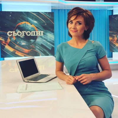 Ведущая "Сегодня" Анна Панова | Фото: пресс-служба телеканала "Украина"