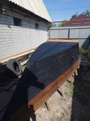 В Днепре мастера создали лодку по технологии запорожских казаков | Фото: Facebook