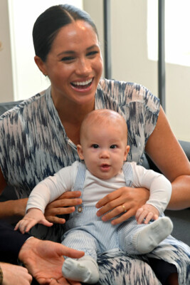 Меган Маркл и принц Гарри показали лицо сына Арчи | Фото: Getty Images