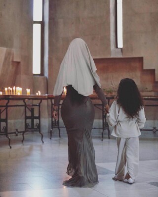 Крещение Ким Кардашьян и ее детей в Ереване | Фото: instagram.com/kimkardashian