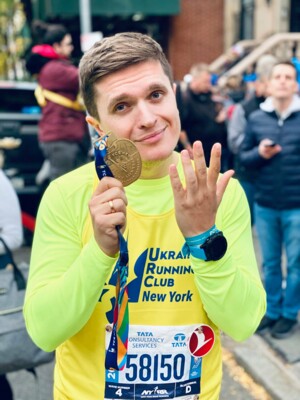 Анатолій Анатоліч пробіг Нью-Йоркський марафон | Фото: Facebook-сторінка YULA