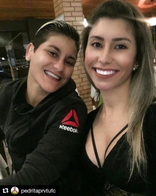 Качоэйра и ее девушка | Фото: Instagram