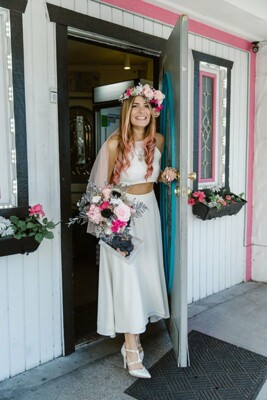 30-летняя Сандра Бланко вышла замуж за саму себя | Фото: instagram.com/sophieandlunalondon