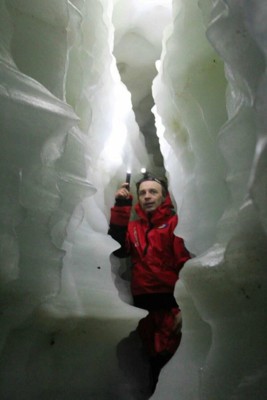 Українські полярники знайшли в Антарктиді озеро під льодовиком