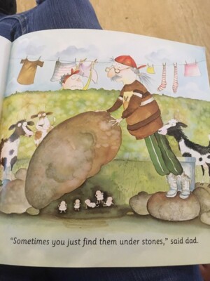 Иллюстрации из детской книги "Мамочка снесла яйцо!" | Фото: facebook.com/theunmumsymum