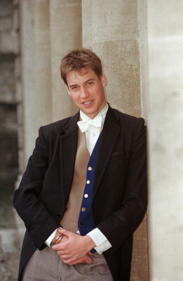 Архивные фото принца Уильяма | Фото: Getty Images, instagram.com/theroyalfamily
