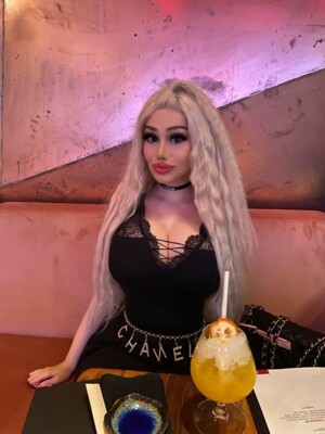 22-річна Барбара Луна Сіпос схожа на ляльку Барбі
