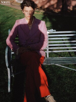 Принц Ніколай Данський знявся для видання Vogue у образах від Dior