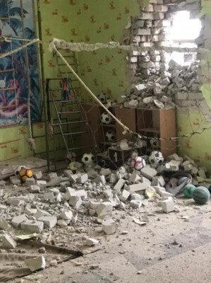 В Станице Луганской обстреляли садик, где были дети. Фото: Telegram-канал Анатолия Штирлица