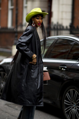 Стритстайл-образи на Тижні моди в Лондоні | Фото: vogue.ua