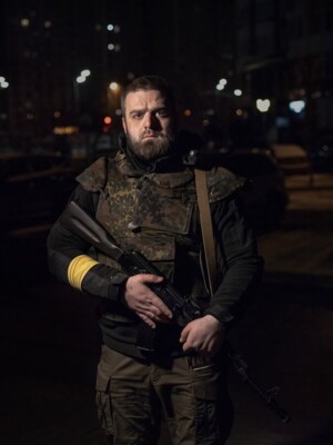 Жители столицы Украины в фотопроекте Citizens of Kyiv | Фото: The New York Times