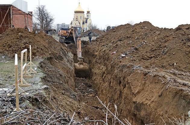 В Бердянске активно ремонтируют обвалившийся коллектор | Фото: ПроБердянск