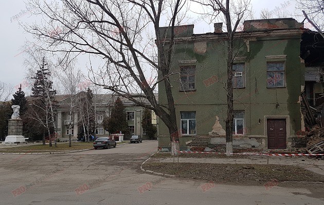 В Бердянске обрушилось здание неработающего завода | Фото: ПроБердянск