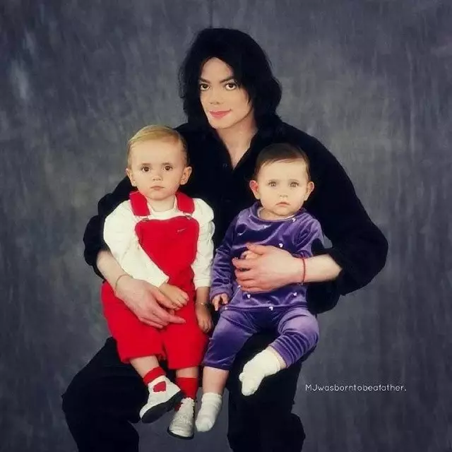 Майкл Джексон с детьми